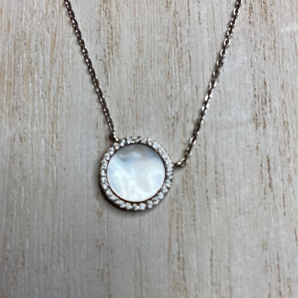 Silver Rhinestone Mother Of Pearl Circular Adjustable Necklace - Picture 6 of 7